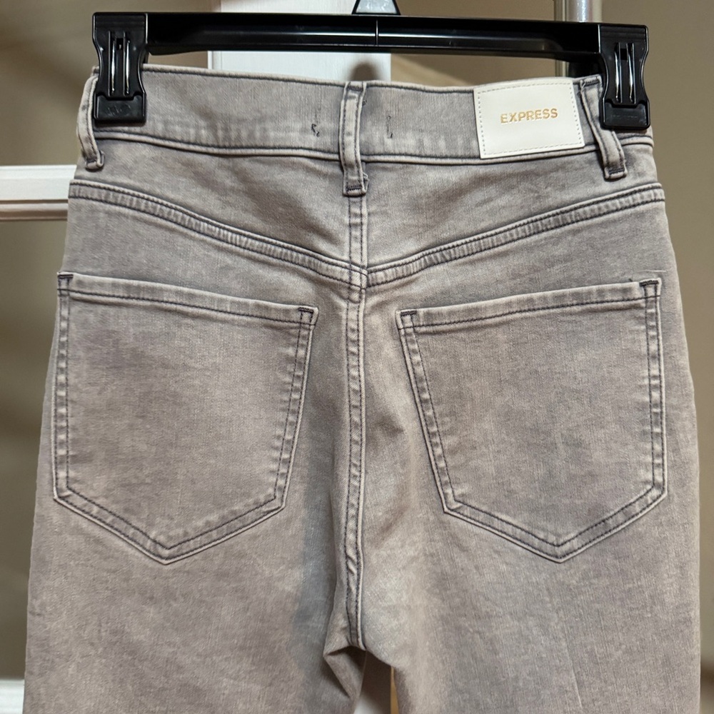 Express Gray Ripped High Rise Skinny Jeans - Picture 4 of 6